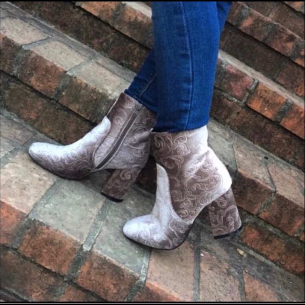Refresh pewter boots